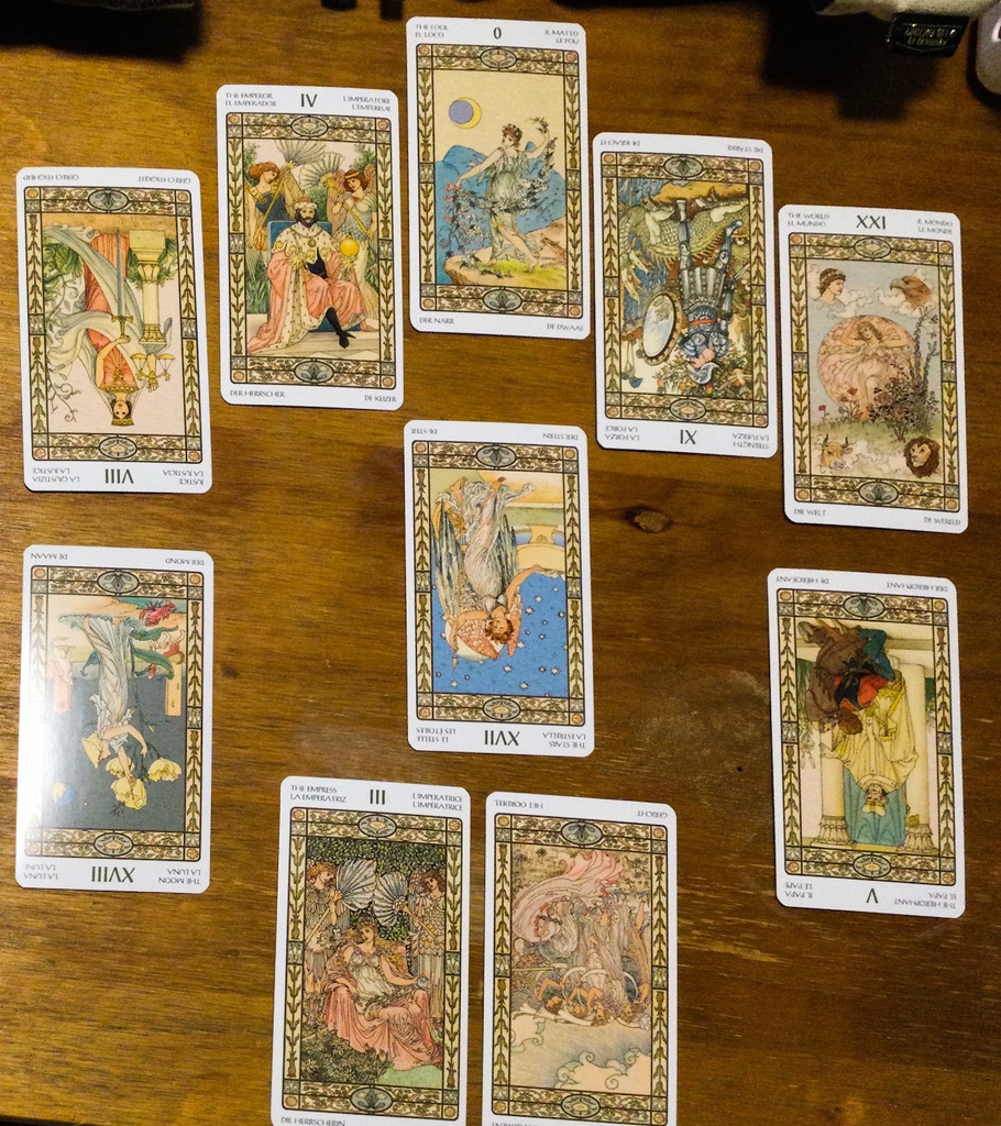 タロット占い・タロットリーディング(一件1200円・ご予約はメッセージから)