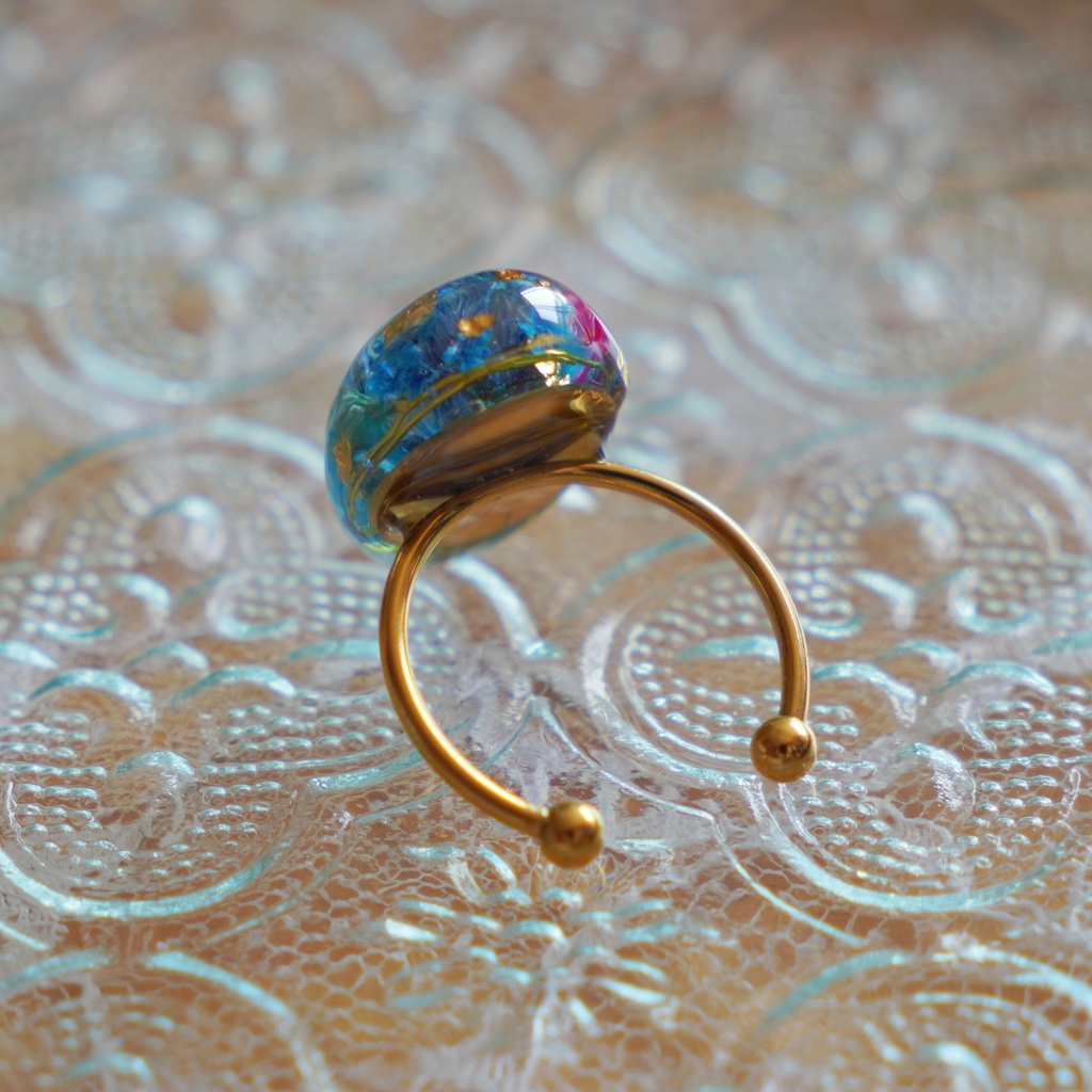 【一点物】お花のレジンリング ドライフラワーのアンティーク風アクセサリー
