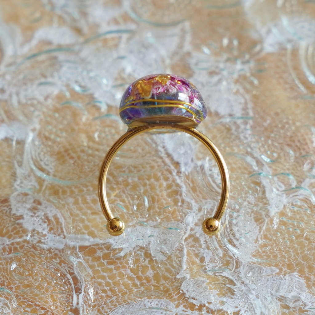 【一点物】お花のレジンリング ドライフラワーのアンティーク風アクセサリー