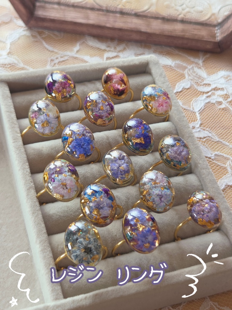 【一点物】お花のレジンリング　ドライフラワーのアンティーク風アクセサリー