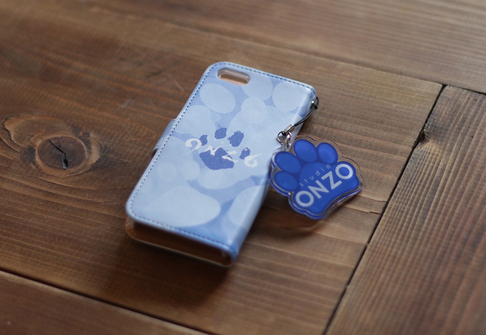 studioONZOアクリルキーホルダー