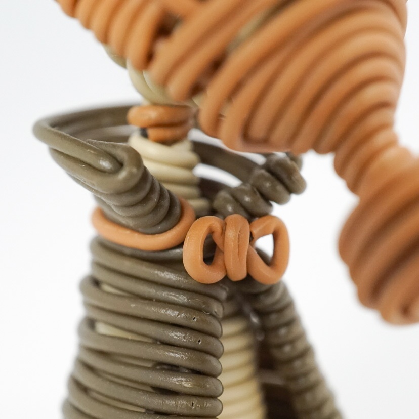 おすわりガスマスクちゃん(ブラウン)