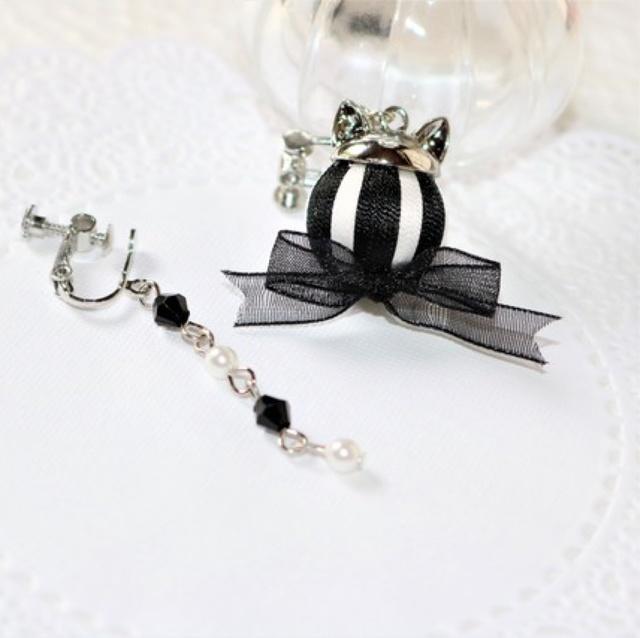 巻玉ねこイヤリング/ピアス