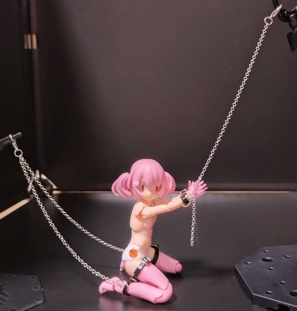 チェーン付き拘束ハーネス