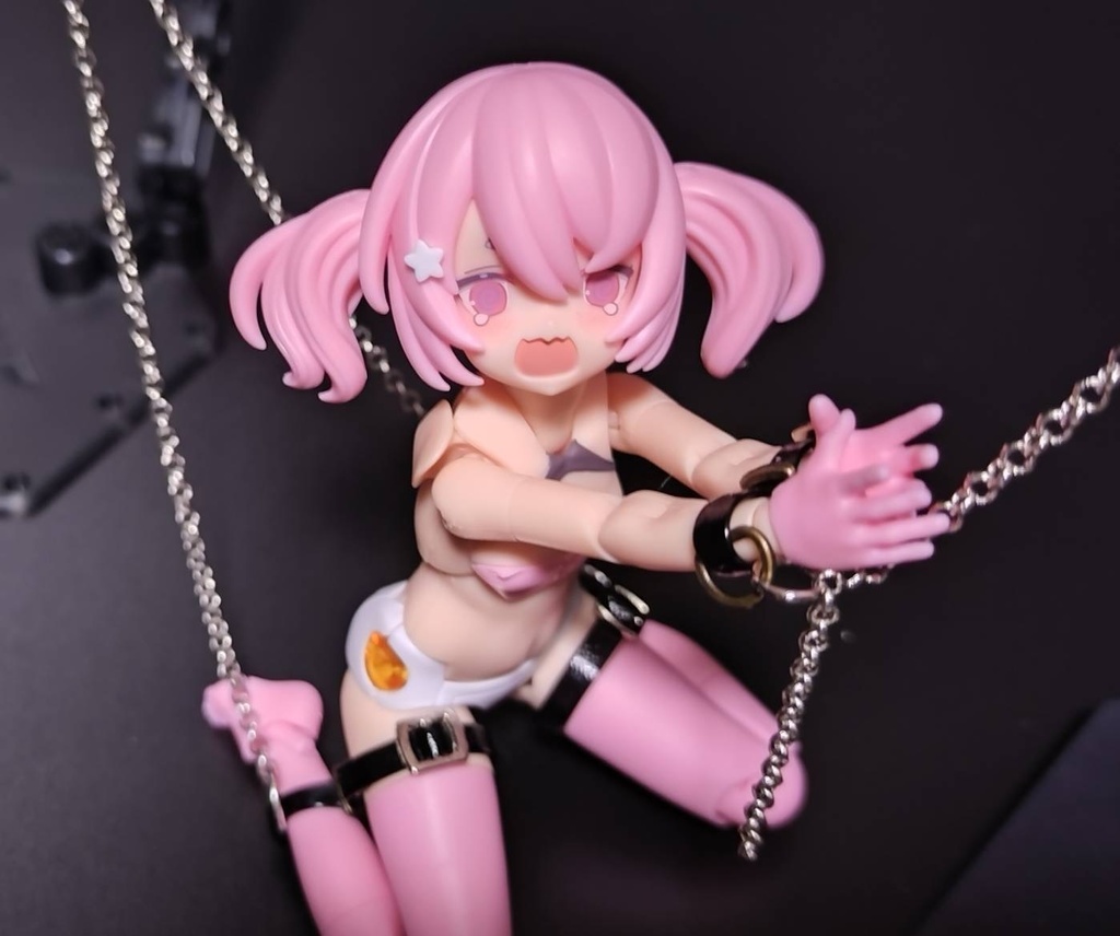 チェーン付き拘束ハーネス