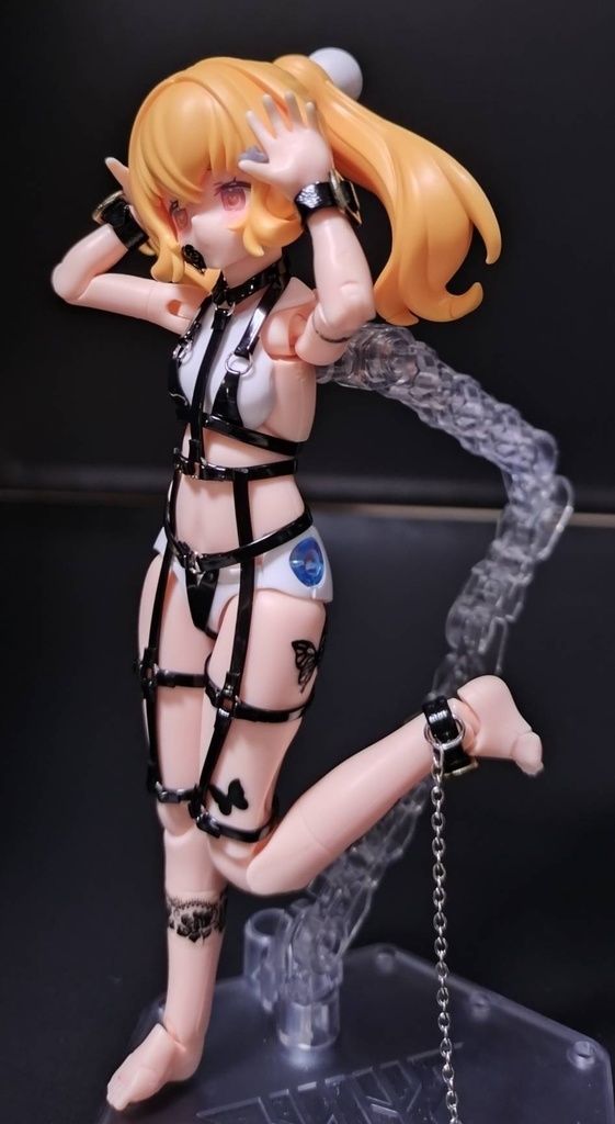 エナメルビキニ 全身ハーネス