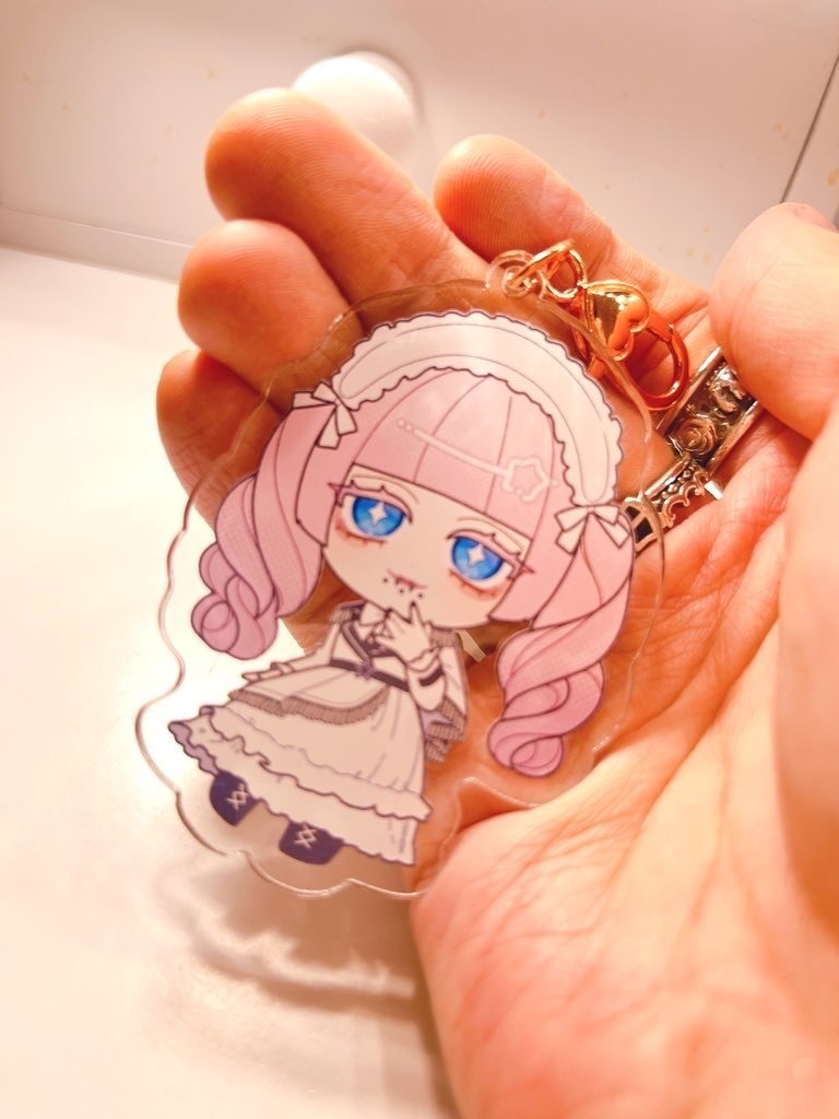 キラキラ✨えるるﾁｬﾏアクキー🐰