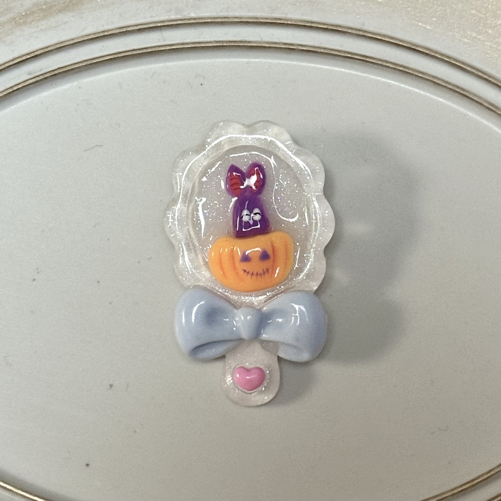 秋の谷ブローチ