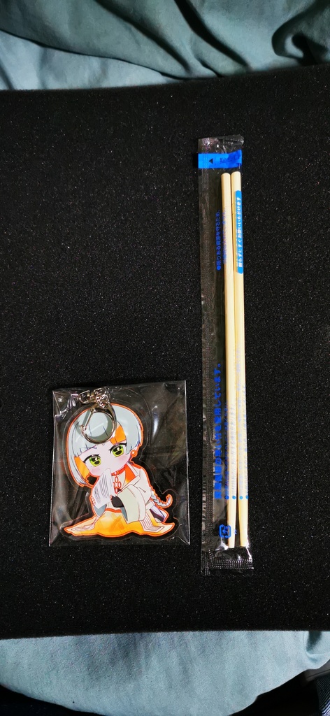 【アクキー】知声ちゃん楽譜もぐもぐアクキー