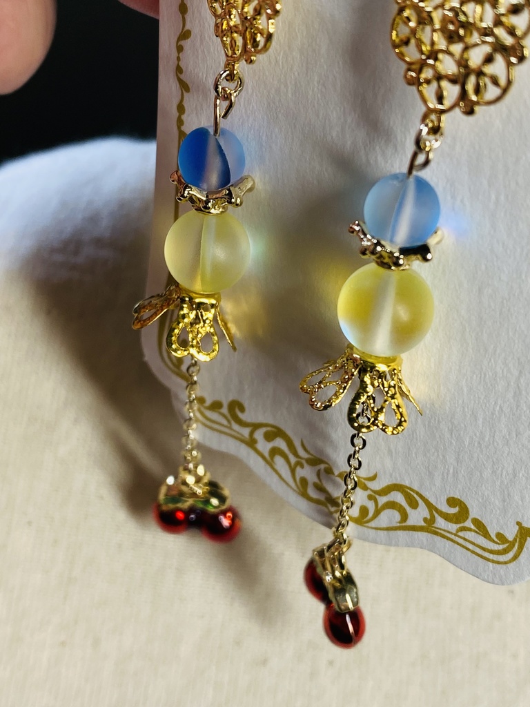 ゲ謎イメージイヤリング:父と母の思い出