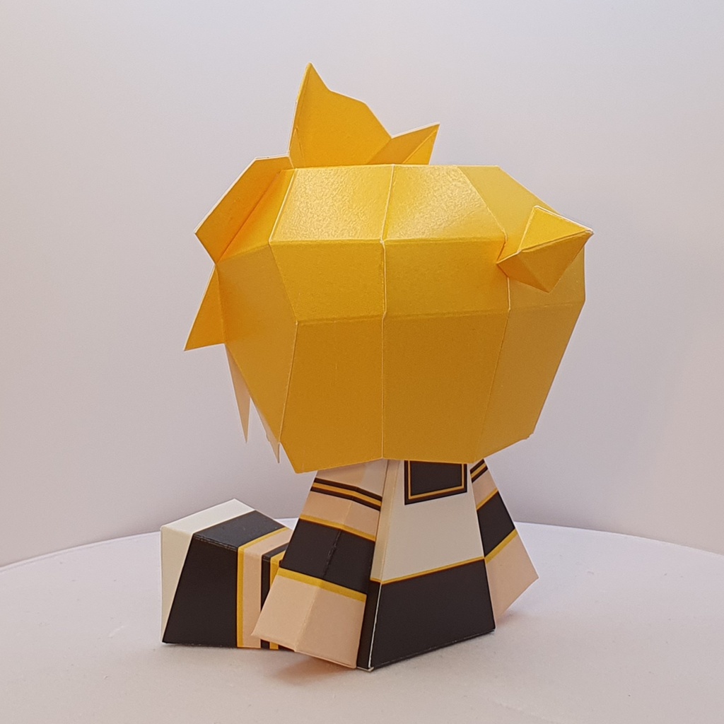 鏡音レンペーパークラフト Len Paper Craft