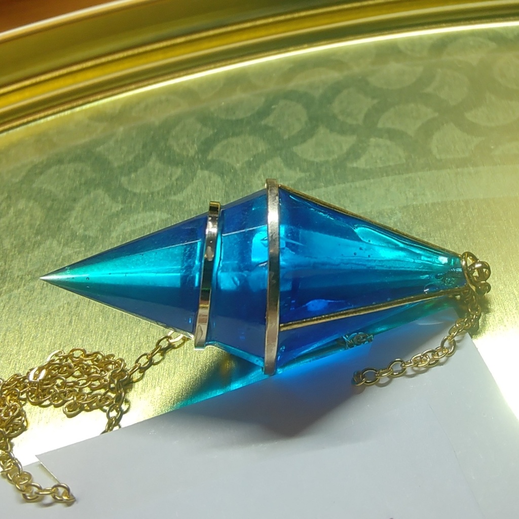 堀裕子のサイキック!ダウジング風レジンアクセサリー