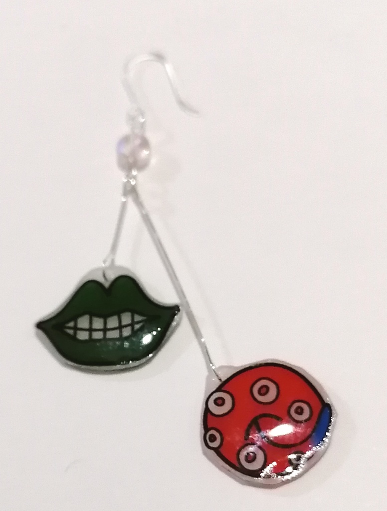 ぎょこたんピアス&イヤリング