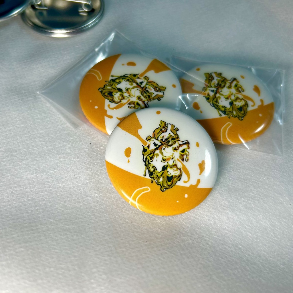 『オレンジジュースの心臓』缶バッジ(ノーマル)