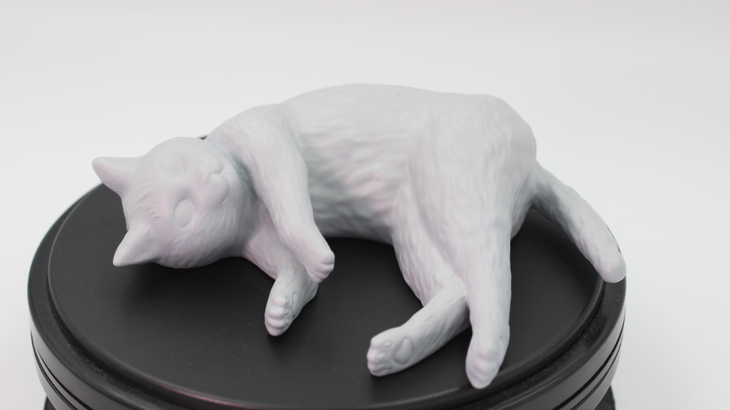 横たわり猫フィギュア大 (未塗装‐サフ済)