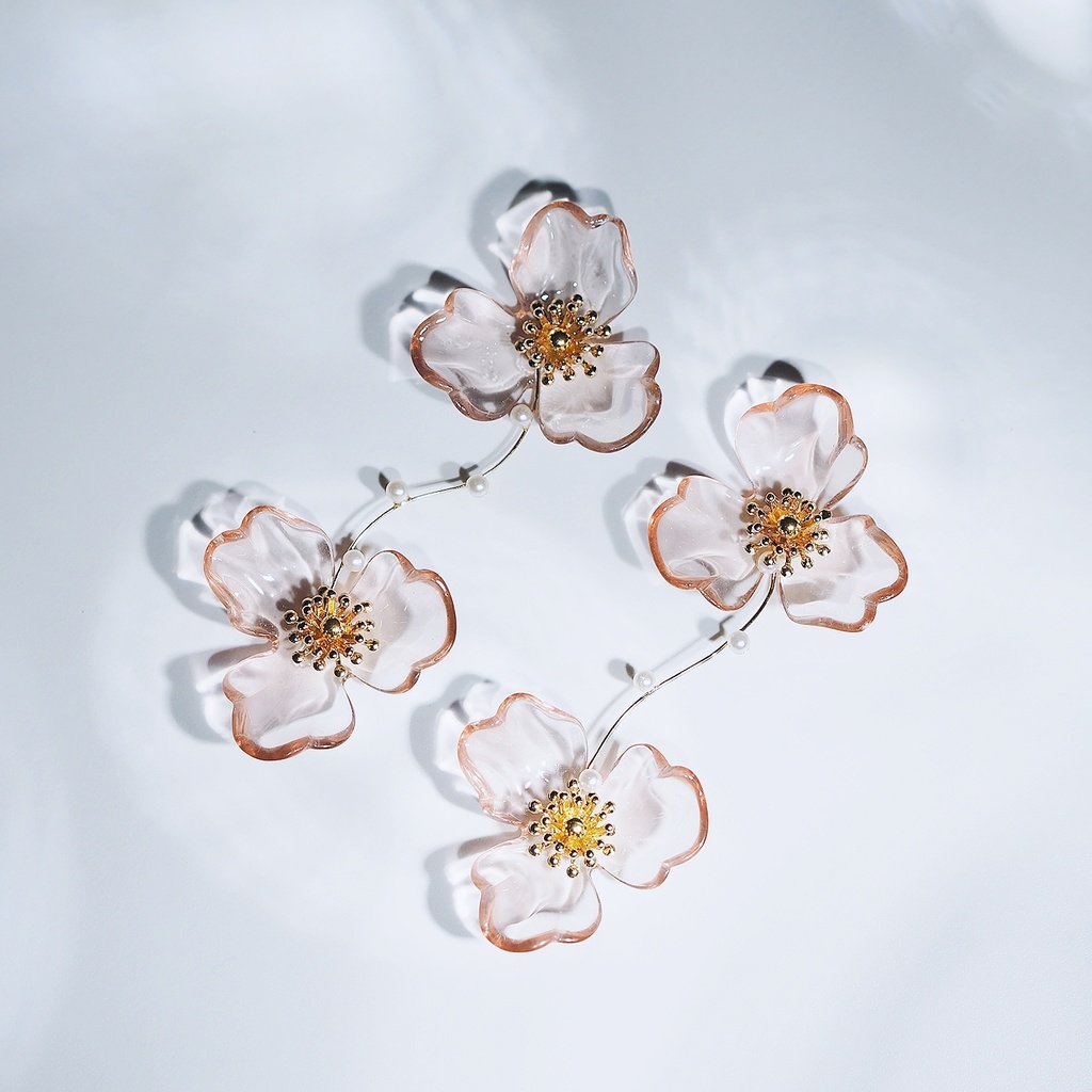 clear pink flower ピアス(イヤリング変更可)