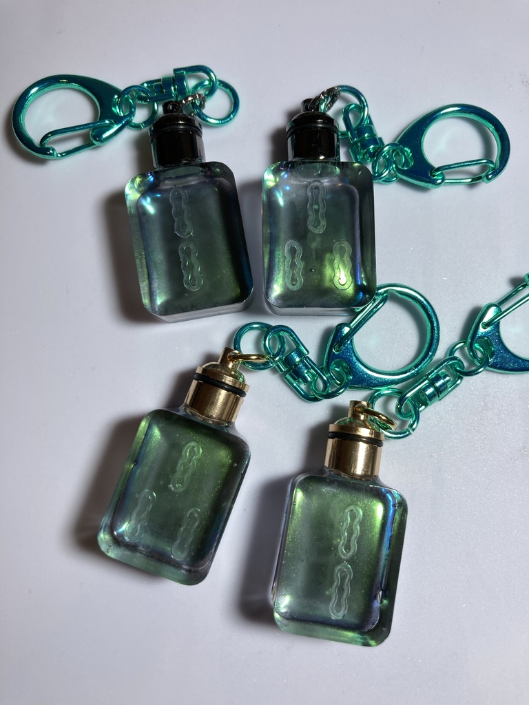 光る!麻雀牌キーホルダー(緑)