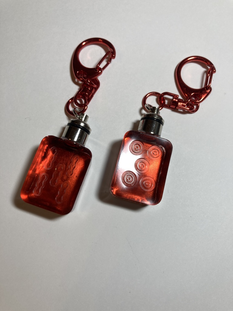 光る!麻雀牌キーホルダー(赤)