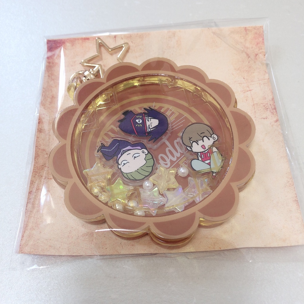 月餅トリオのシャカシャカアクリルキーホルダー