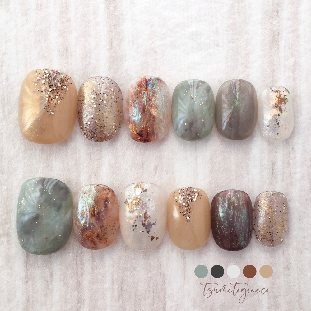 Sale カラメル色とくすみブルーグリーンのニュアンスネイルチップ 12本セット ツメトギ猫 Booth