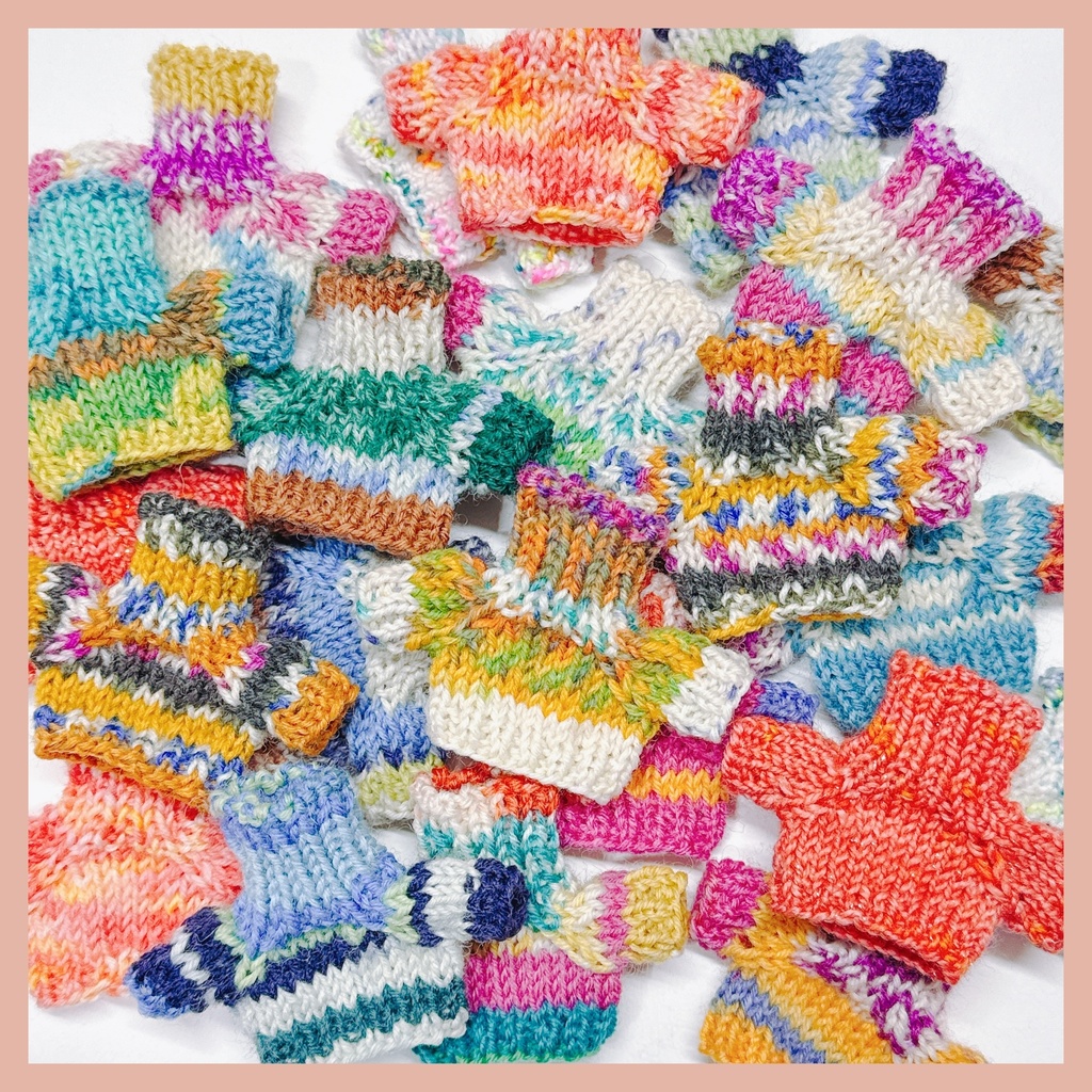 【ぷにみお】ニット帽/どんぐり帽子/セーターガチャ