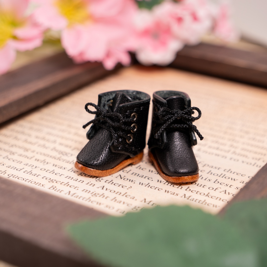 編み上げショートレザーブーツ