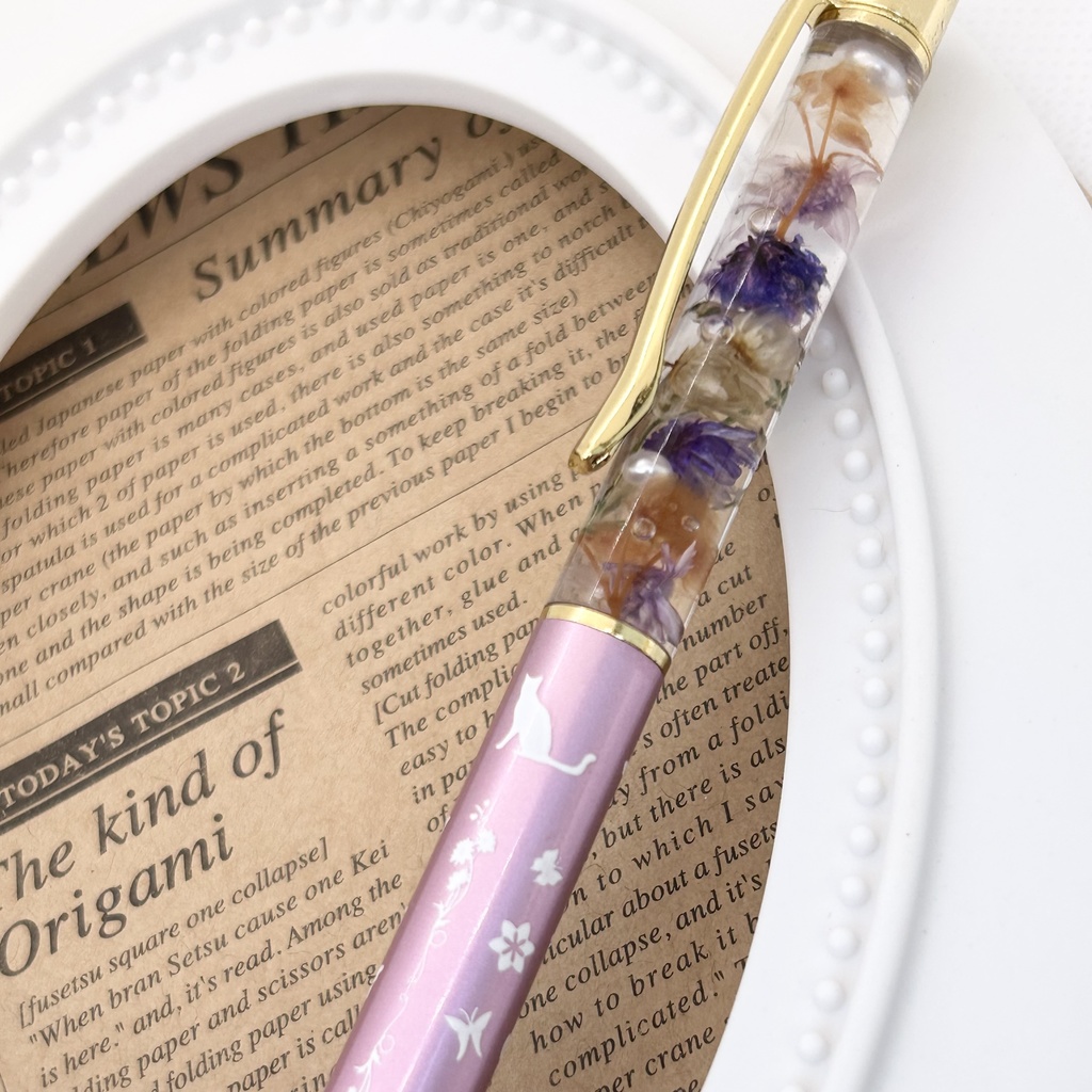 猫柄ハーバリウムボールペン 本体薄ピンク×ピンクハンドメイド ドライフラワー 文房具 筆記用具 プレゼント 推し活 推しカラー