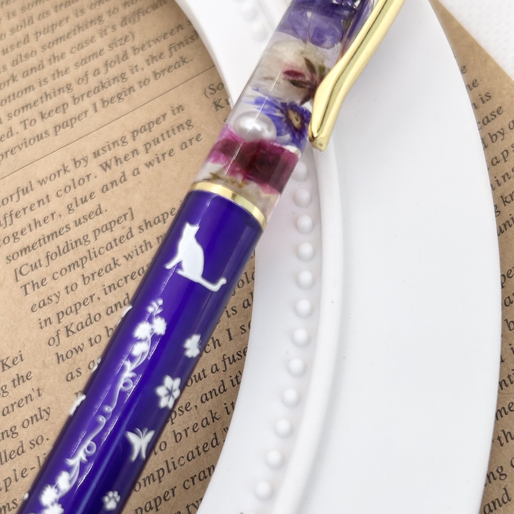 猫柄ハーバリウムボールペン 本体紫×紫ハンドメイド ドライフラワー 文房具 筆記用具 プレゼント 推し活 推しカラー