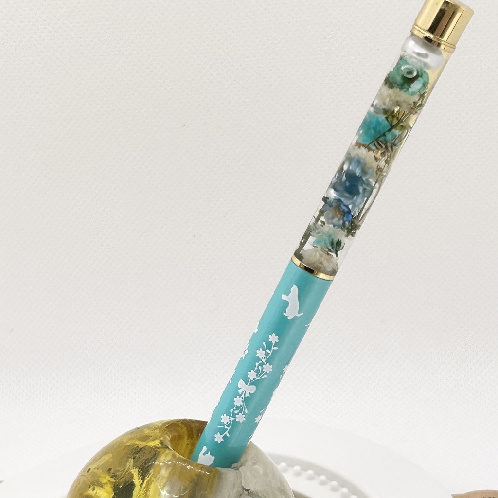 猫柄ハーバリウムボールペン 本体水色×青ハンドメイド ドライフラワー 文房具 筆記用具 プレゼント 推し活 推しカラー