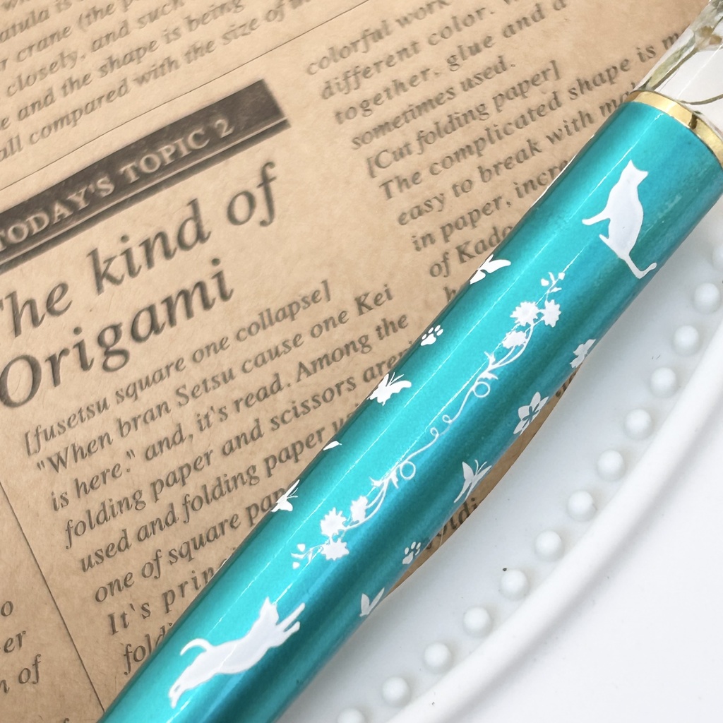 猫柄ハーバリウムボールペン 本体メタリックシアン×青ハンドメイド ドライフラワー 文房具 筆記用具 プレゼント 推し活 推しカラー