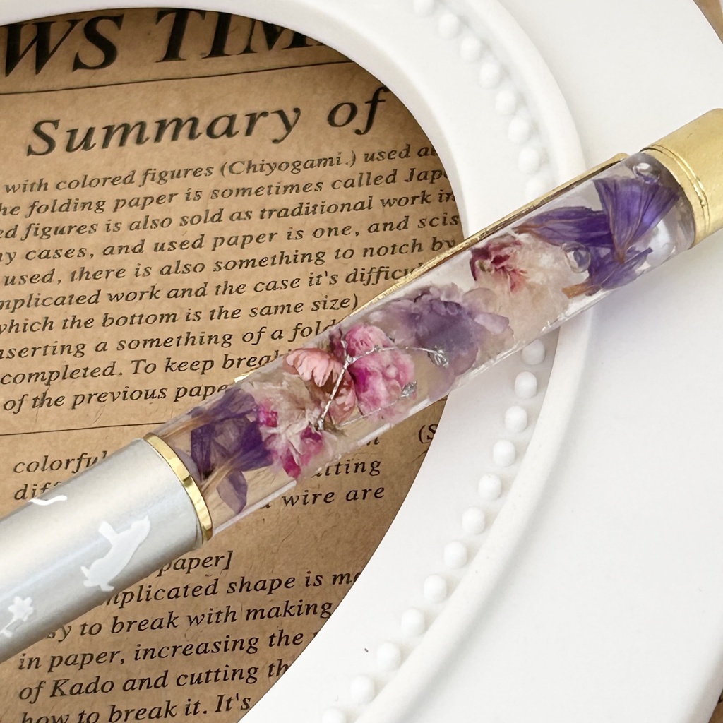 猫柄ハーバリウムボールペン 本体シルバー×紫ピンクハンドメイド ドライフラワー 文房具 筆記用具 プレゼント 推し活 推しカラー