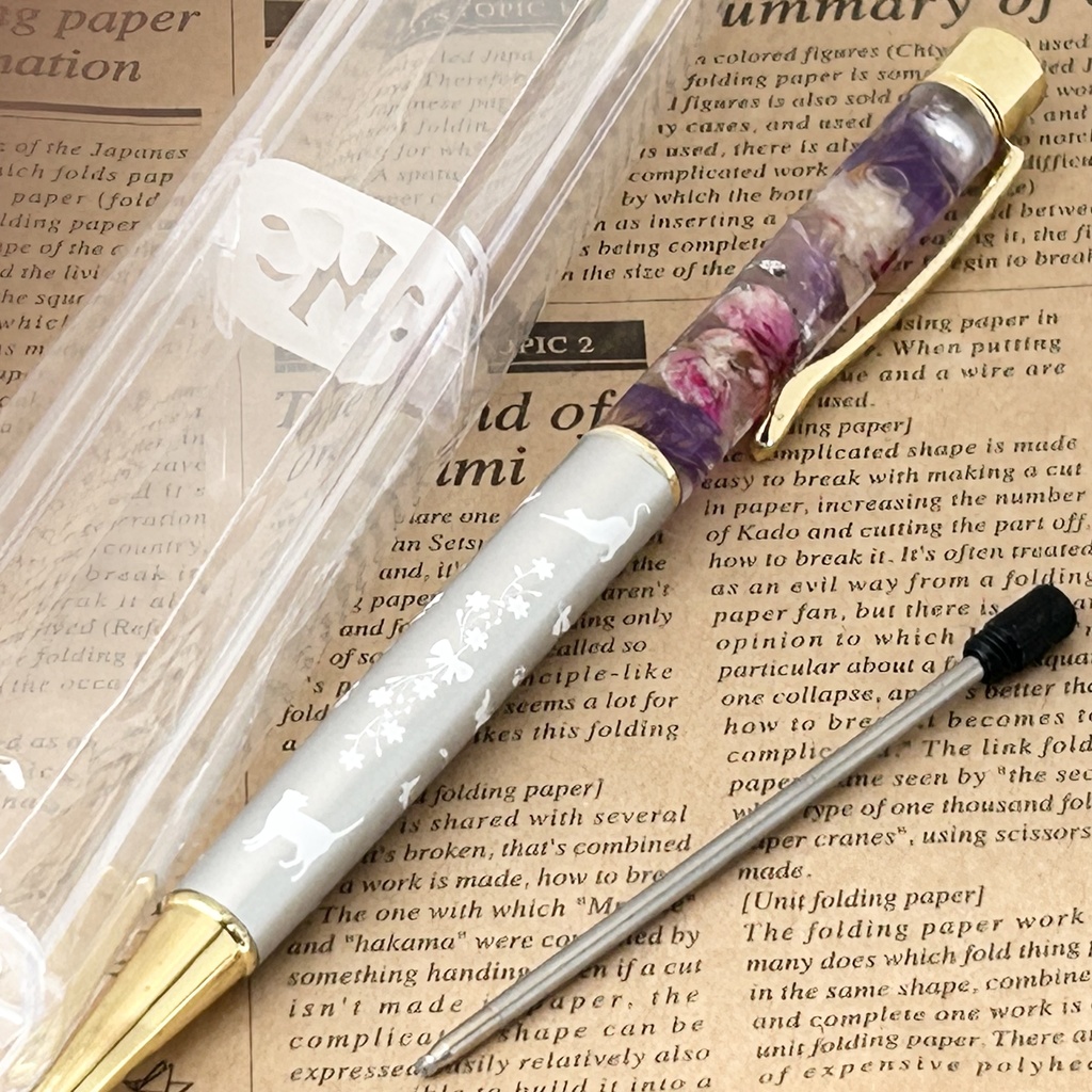猫柄ハーバリウムボールペン 本体シルバー×紫ピンクハンドメイド ドライフラワー 文房具 筆記用具 プレゼント 推し活 推しカラー