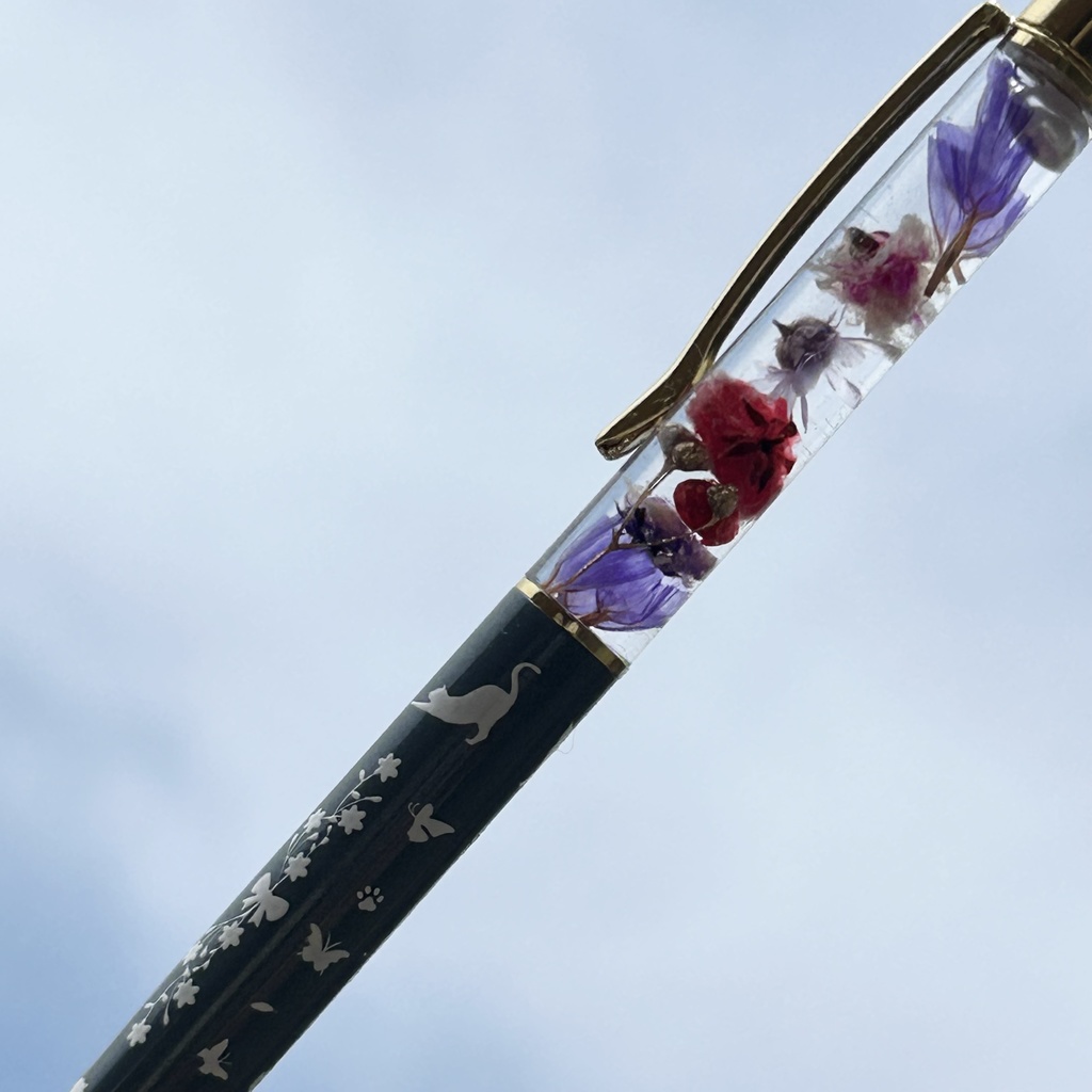 猫柄ハーバリウムボールペン 本体シルバー×紫ピンクハンドメイド ドライフラワー 文房具 筆記用具 プレゼント 推し活 推しカラー