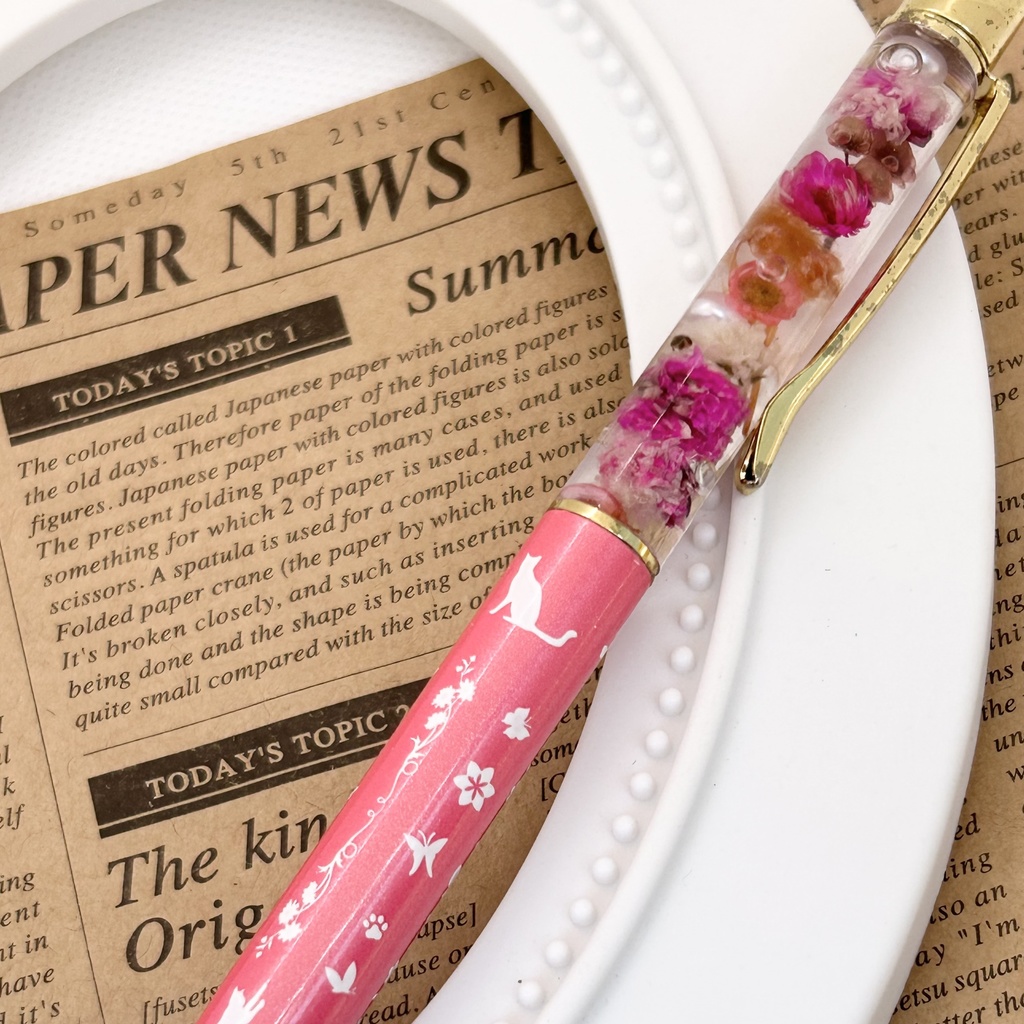 猫柄ハーバリウムボールペン 本体シルバー×紫ピンクハンドメイド ドライフラワー 文房具 筆記用具 プレゼント 推し活 推しカラー