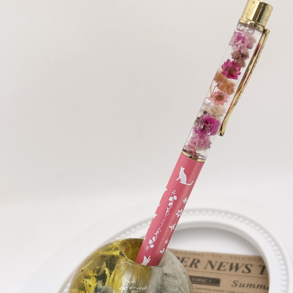 猫柄ハーバリウムボールペン 本体シルバー×紫ピンクハンドメイド ドライフラワー 文房具 筆記用具 プレゼント 推し活 推しカラー