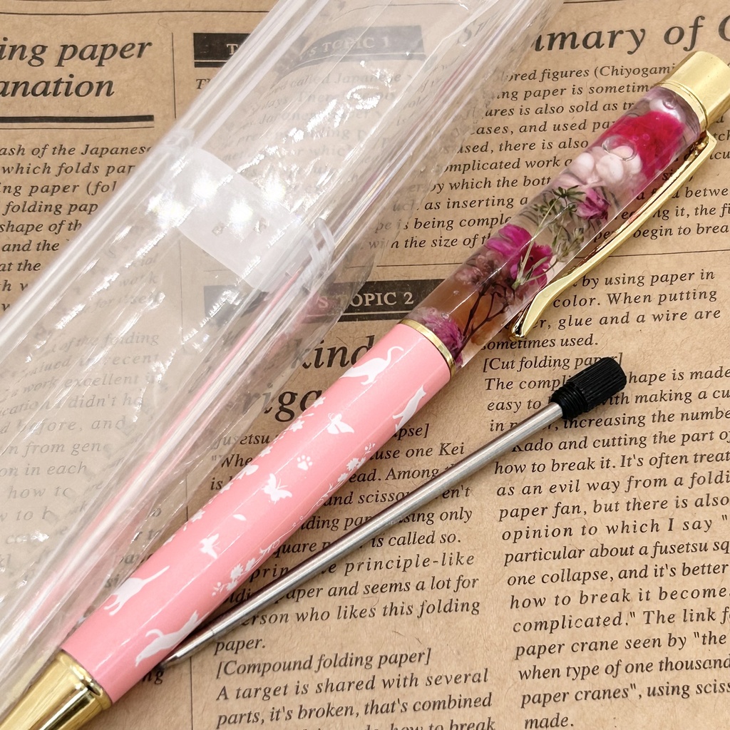 猫柄ハーバリウムボールペン 本体薄ピンク×ピンクハンドメイド ドライフラワー 文房具 筆記用具 プレゼント 推し活 推しカラー