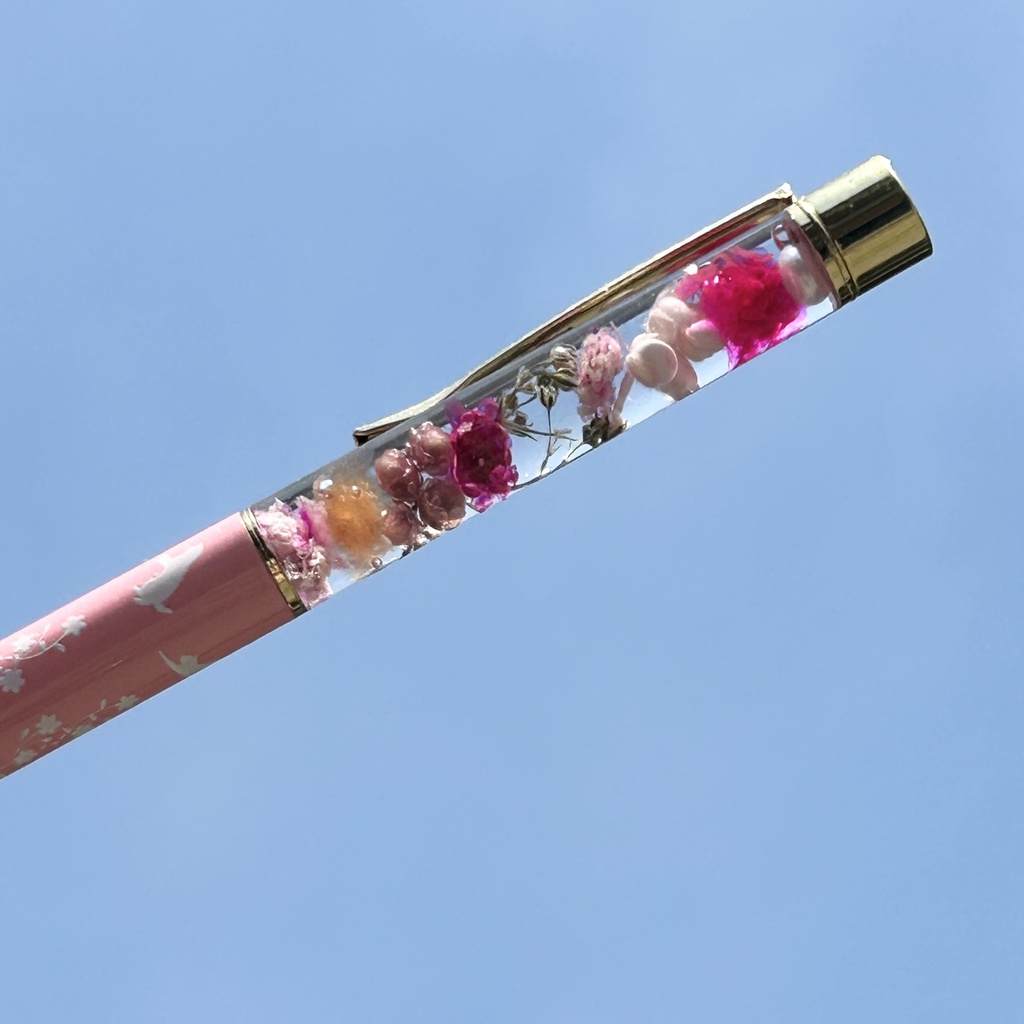猫柄ハーバリウムボールペン 本体薄ピンク×ピンクハンドメイド ドライフラワー 文房具 筆記用具 プレゼント 推し活 推しカラー