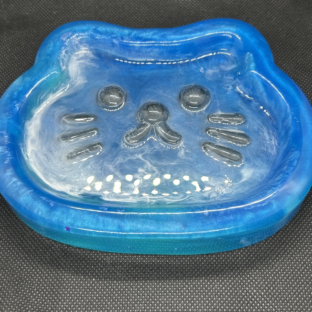 BIG猫フェイストレー 青グラデーション海イメージ アクセサリートレー 小物入れ キャッシュトレー 2液レジン ハンドメイド