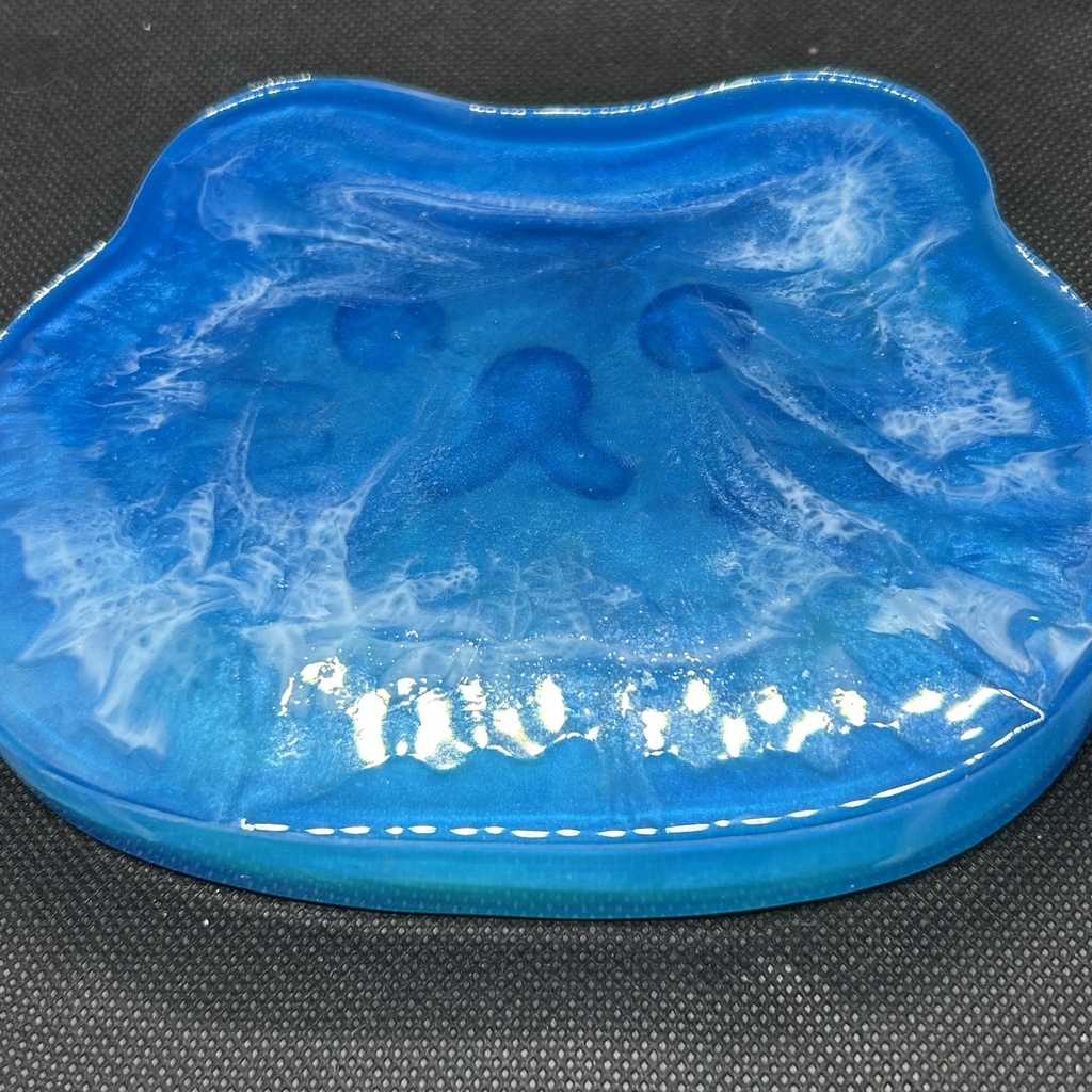 BIG猫フェイストレー 青グラデーション海イメージ アクセサリートレー 小物入れ キャッシュトレー 2液レジン ハンドメイド
