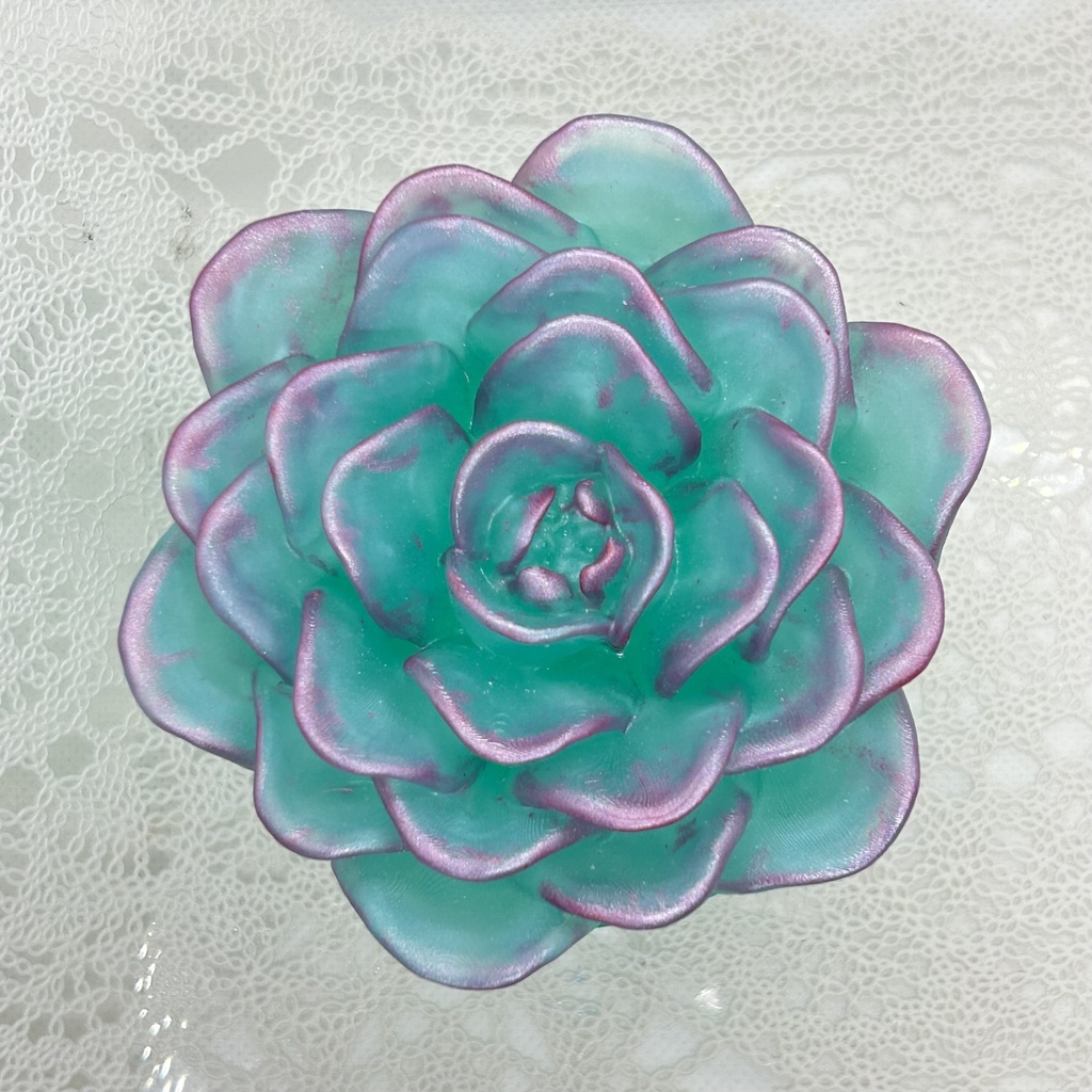 エケベリア風小物入れ緑×薄ピンクA アクセサリーケース インテリア 多肉植物 置物 プレゼントや贈り物に 2液レジン ハンドメイド