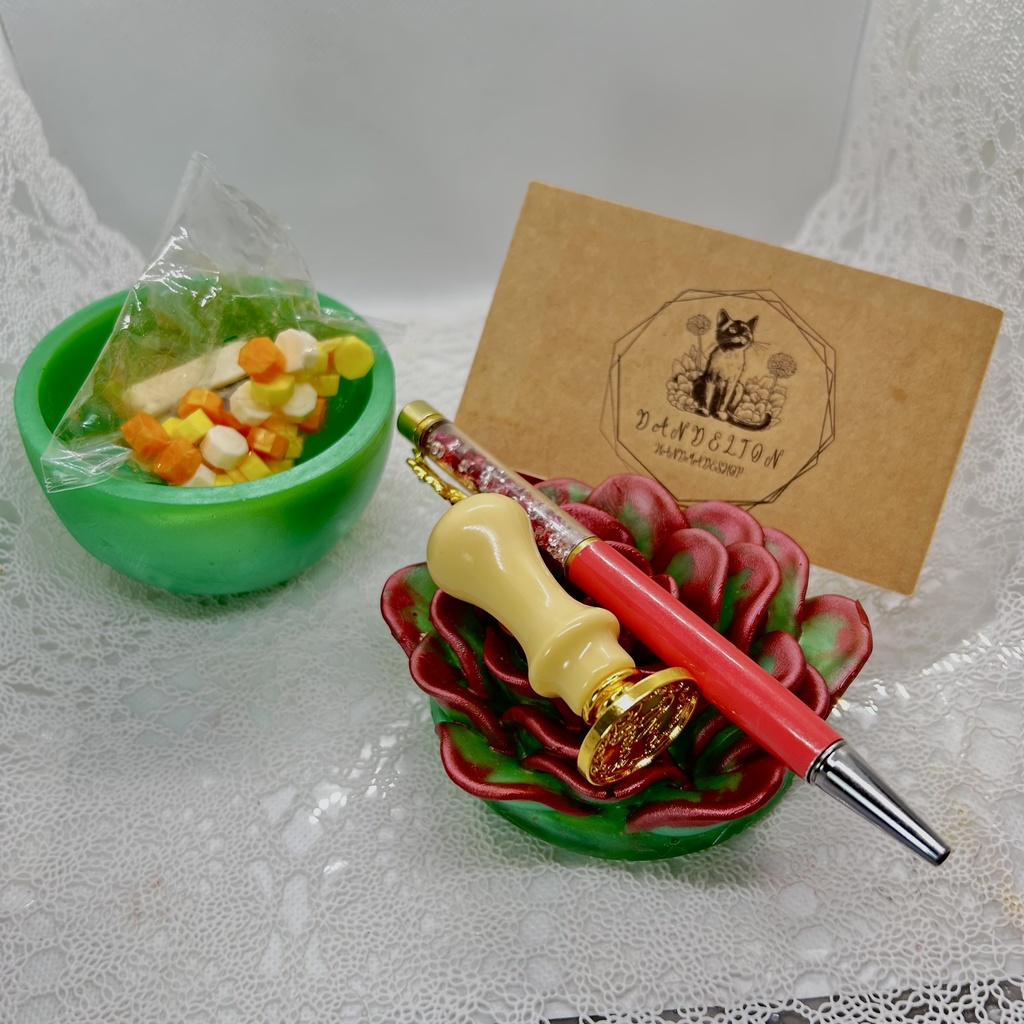 エケベリア風小物入黄緑×ワインレッドCアクセサリーケース インテリア 多肉植物 置物 プレゼントや贈り物に2液レジン ハンドメイド