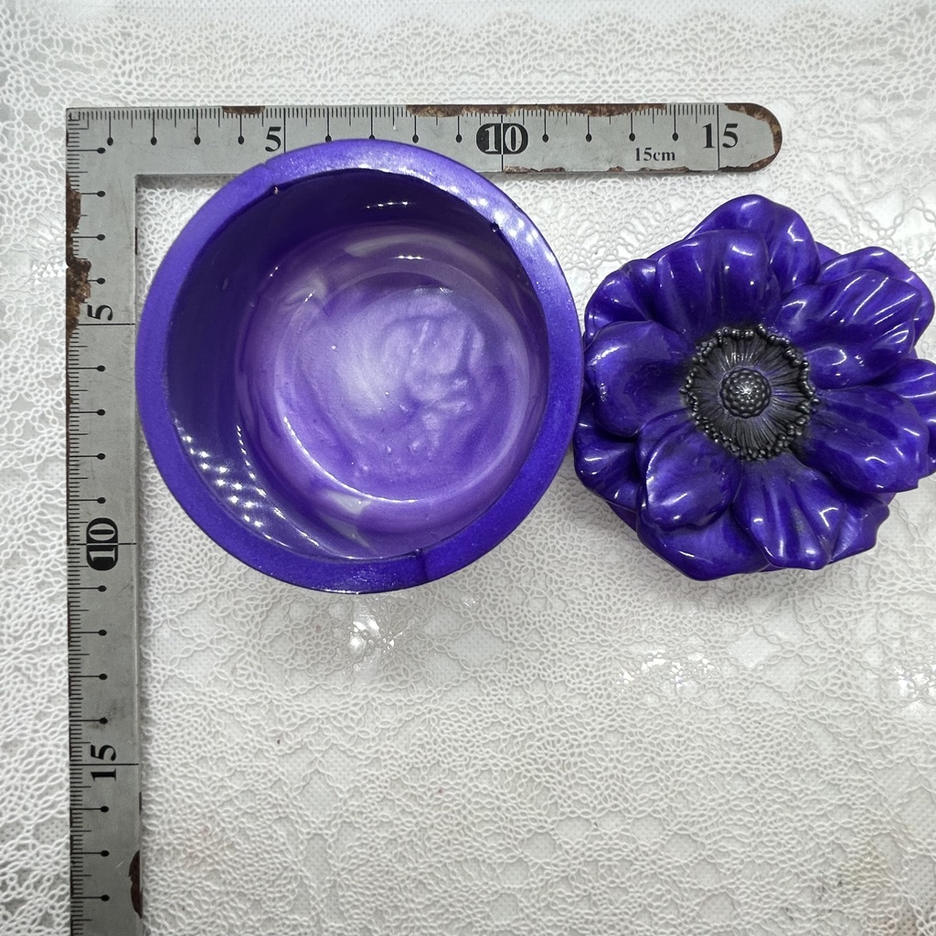 アネモネ風小物入れ紫 アクセサリーケース ハンドメイド2液レジン植物インテリア 置物 プレゼントや贈り物に2液レジン ハンドメイド