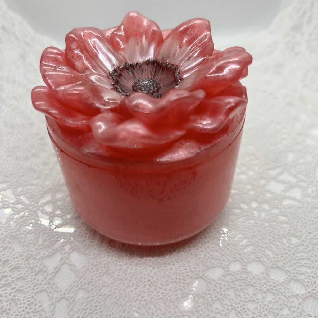 アネモネ風小物入れ濃いピンクアクセサリーケース ハンドメイド2液レジンインテリア 置物プレゼントや贈り物に2液レジン ハンドメイド