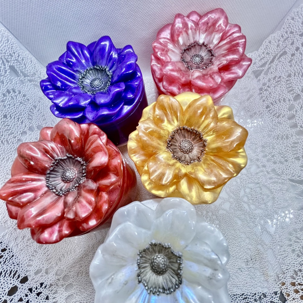 アネモネ風小物入れオレンジアクセサリーケース ハンドメイド2液レジンインテリア 置物プレゼントや贈り物に2液レジン ハンドメイド