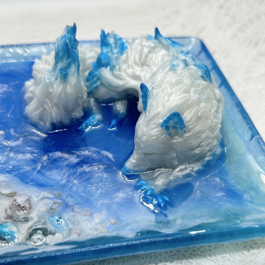 眠り狼は海辺の夢を見る アクセサリートレー ピアス イヤリング 収納 小物入れ メガネスタンド スマホスタンド2液レジン青推し色