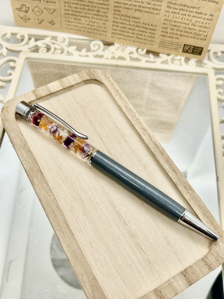 ①名前入れ可!キンモクセイ入りハーバリウムボールペン グレー×オレンジ紫 金具シルバー ハンドメイド 推し活おしゃれギフト