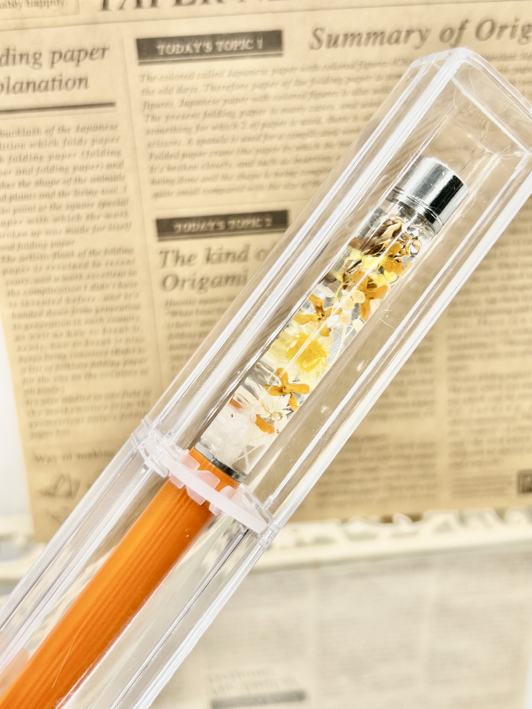 ④名前入れ可!キンモクセイ入りハーバリウムボールペン オレンジ×黄色金具シルバー ハンドメイド 推し活おしゃれギフト