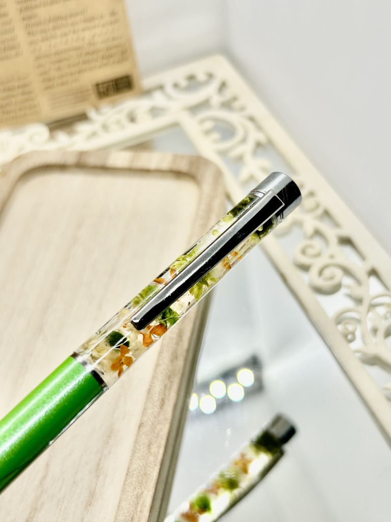 ⑥名前入れ可!キンモクセイ入りハーバリウムボールペン 黄緑×緑オレンジ金具シルバー ハンドメイド 推し活おしゃれギフト