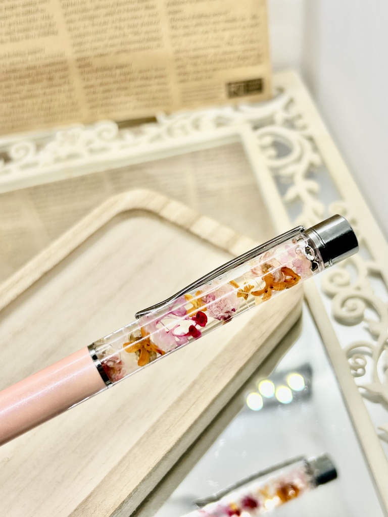 ⑪名前入れ可!キンモクセイ入りハーバリウムボールペン サーモンピンク×ピンク金具シルバー ハンドメイド 推し活おしゃれギフト