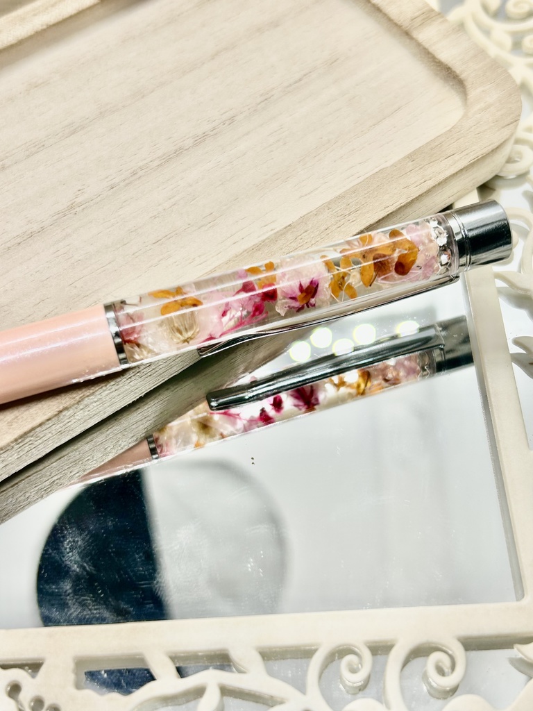 ⑪名前入れ可!キンモクセイ入りハーバリウムボールペン サーモンピンク×ピンク金具シルバー ハンドメイド 推し活おしゃれギフト